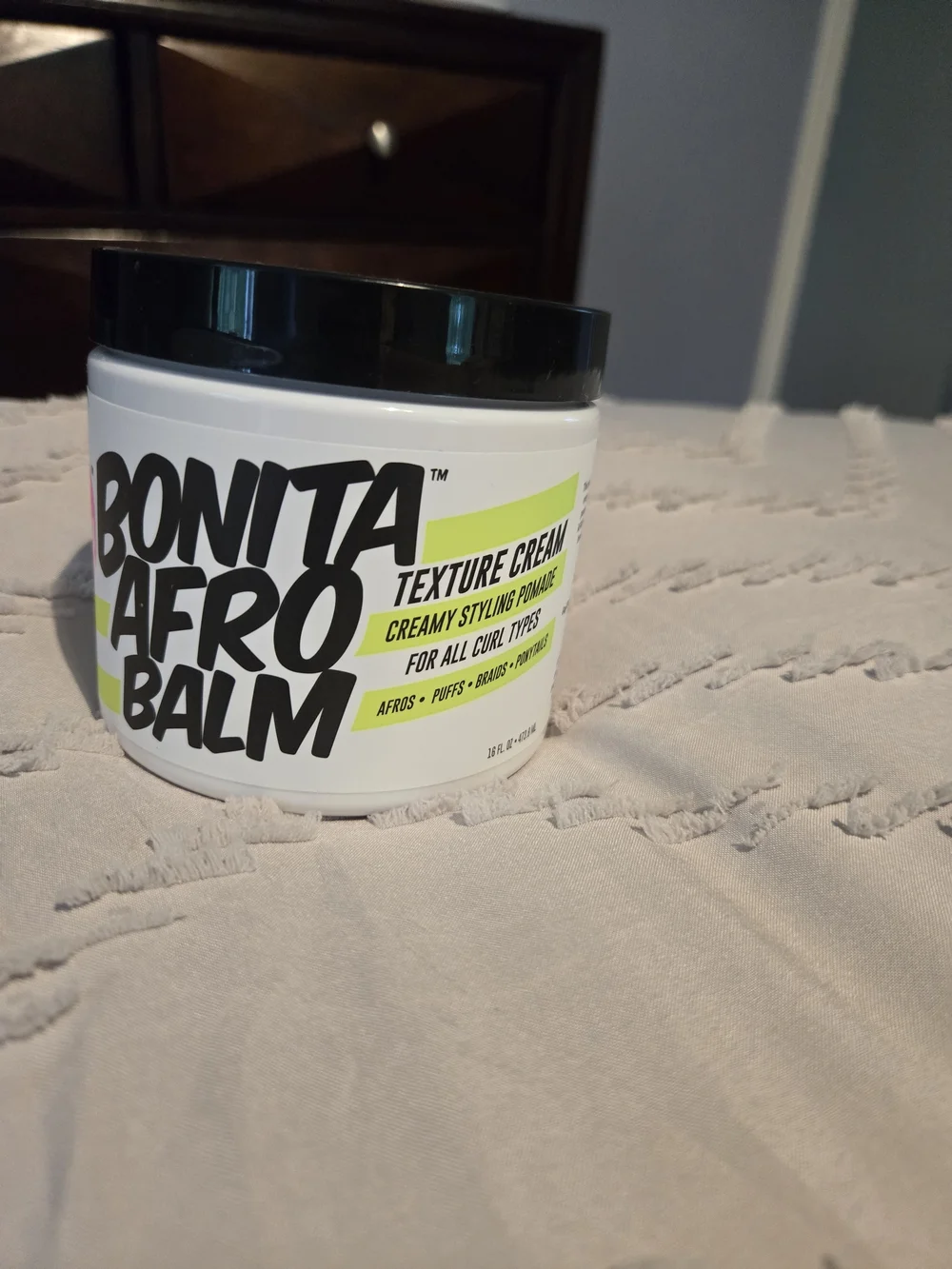 Bonita Afro Balm Texturizer Cream - White & Black with Lime Accents